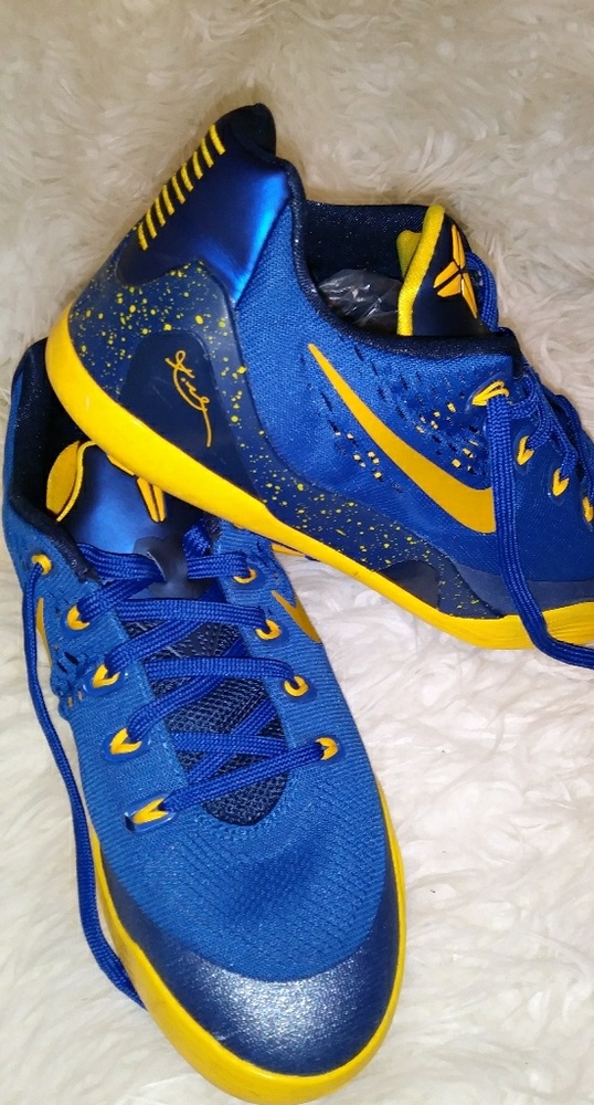 Nike Kobe Bryant IX 9 Sneakers